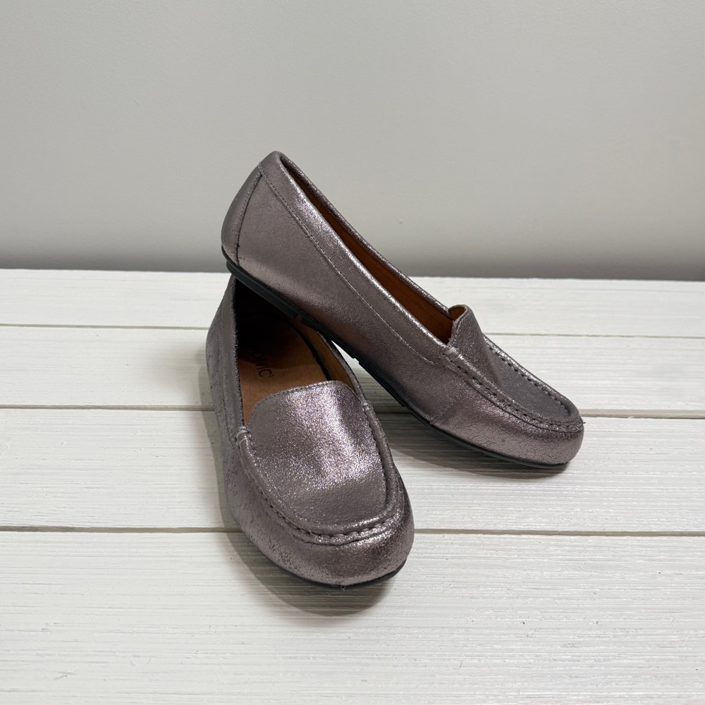 Elegant Metallic Loafers